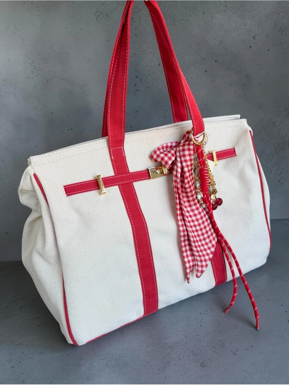 VIRAL Sol & Mer Red Canvas Tote with Scarf and Fruit Charms Vacation Style Bag - Picture 2 of 11